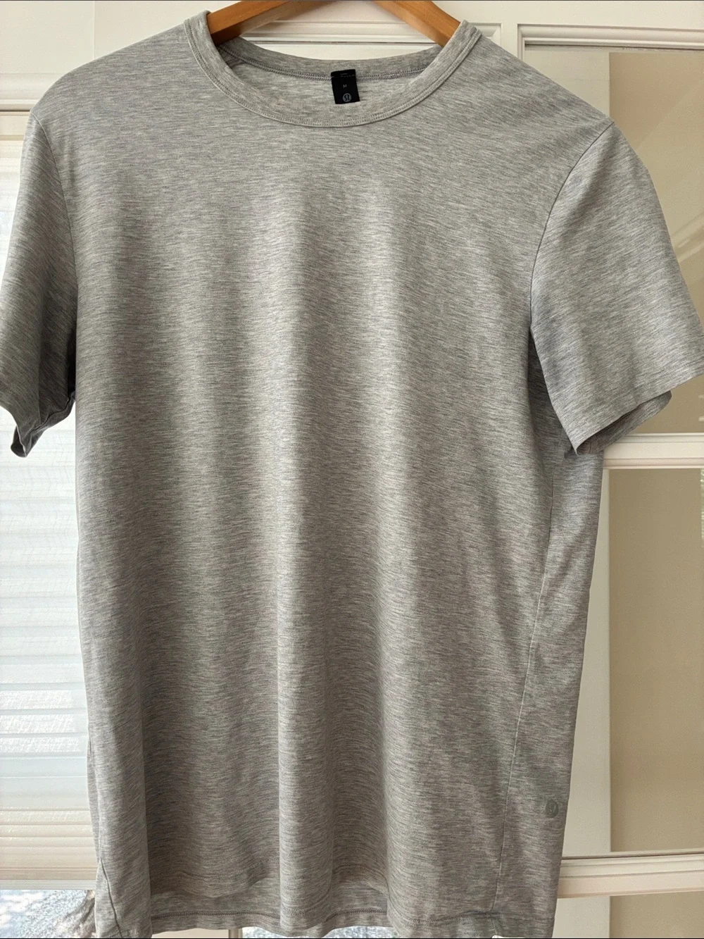 Lululemon Men's Grey Crewneck T-Shirt